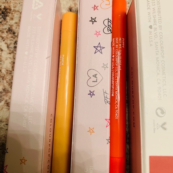 Colourpop Disney lipstick liner - Picture 3 of 4